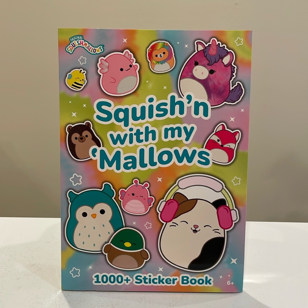 New SQUISH’N WITH MY MALLOWS 1000+ Squishmallow Sticker Book